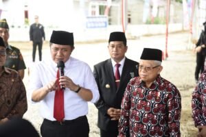 Herman Deru Dampingi Wapres Tinjau Program Bedah Rumah di Kabupaten Banyuasin