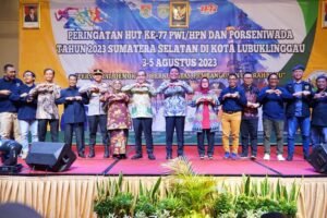 Herman Deru : PWI Tetap Survive Dengan Produk Jurnalistik Beretika dan Bertanggungjawab