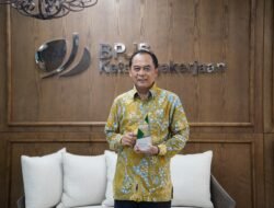 BPJS Ketenagakerjaan Raih Penghargaan Best Nation Wide Collaboration dari Grab